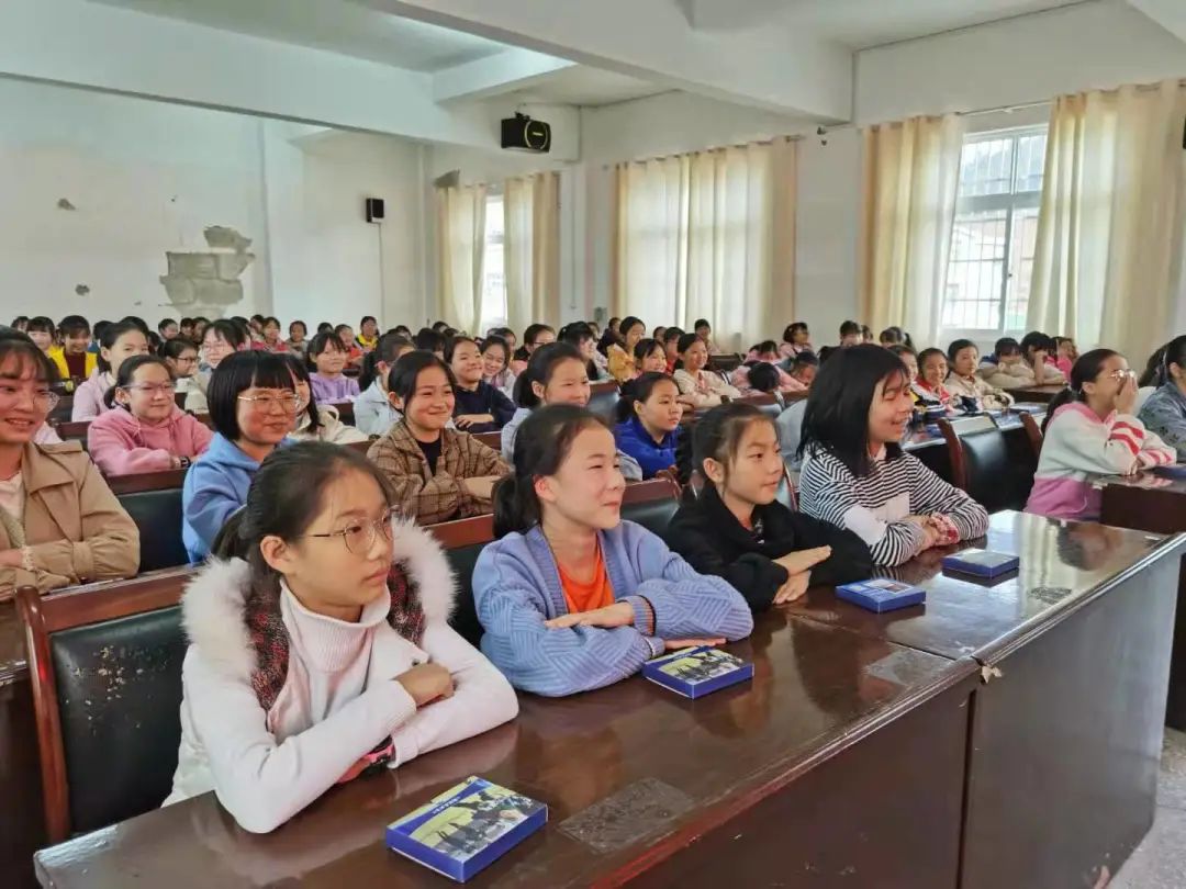 乘风破浪，逐梦而行——新县城关二小叶继昌校长2021元旦致辞