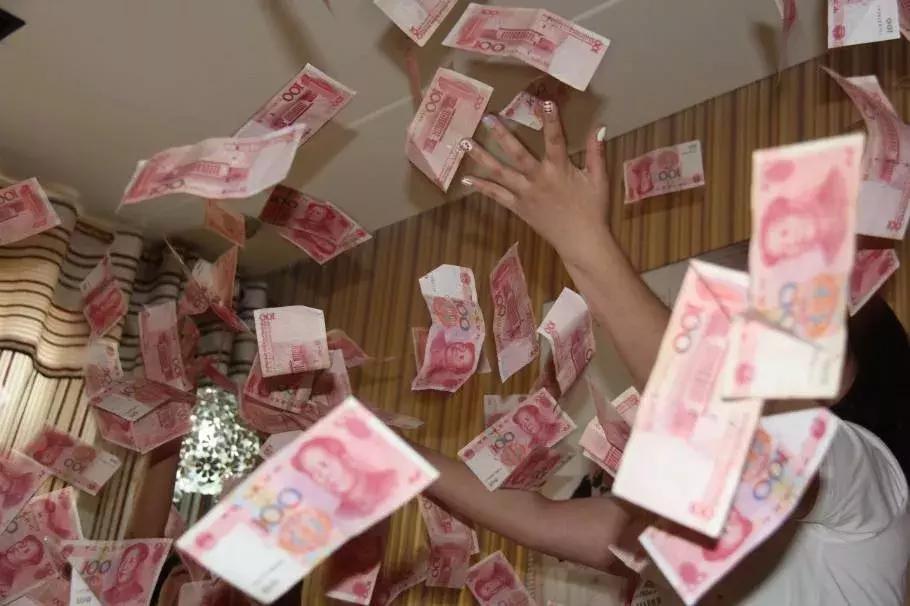 最新打击网络荐股诈骗消息,最近抓的网络荐股诈骗案件