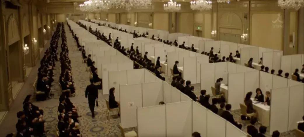 在人民银行工作是什么体验,银行兼职体验员是什么