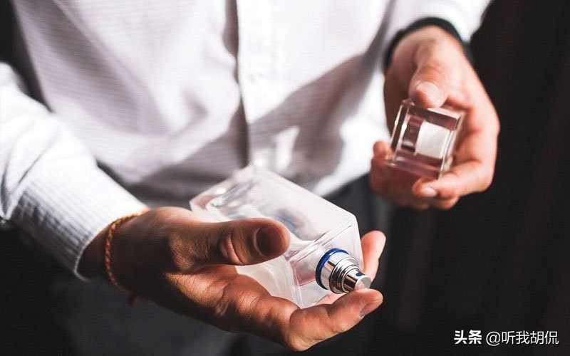 古龙香水和什么香水搭配,古龙香水怎么喷最好