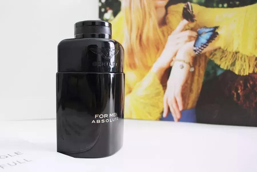 一闻就觉得不简单的香水推荐,让人一闻就无法自拔的香水推荐