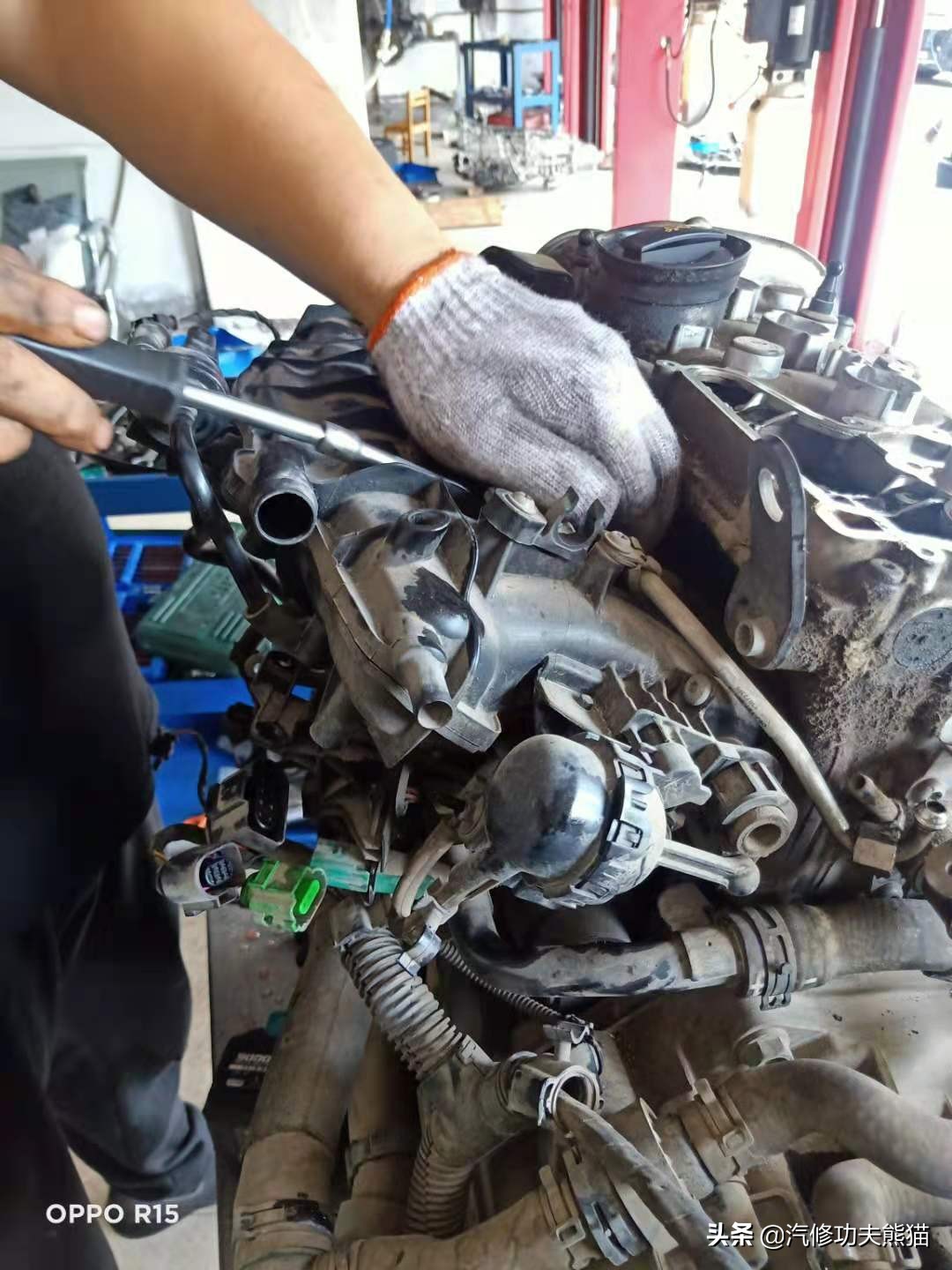 爱车养护烧机油要趁早治理,爱车烧机油