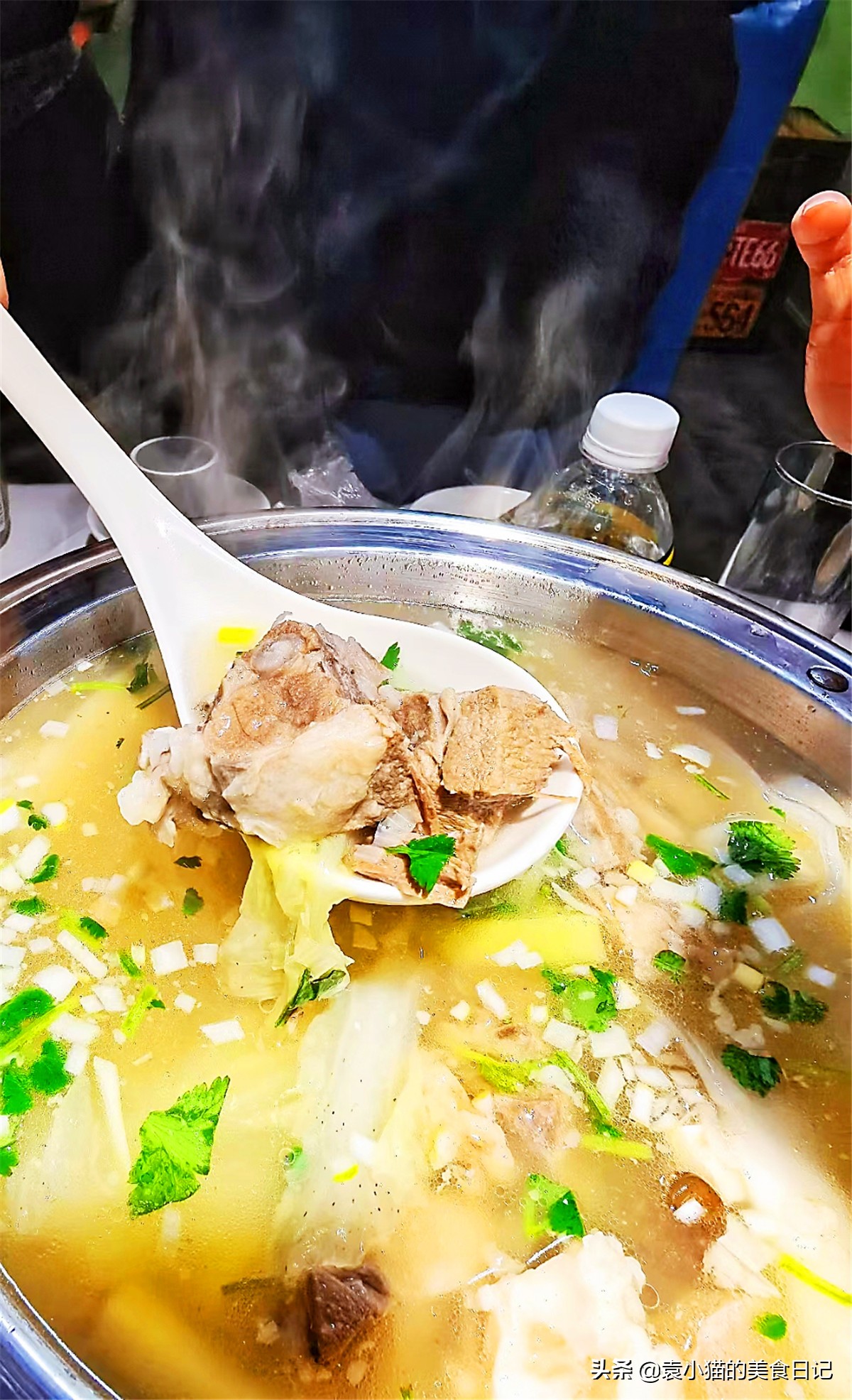 蒙古族大叔曾是全运冠军,带580只羊来西安,肥美鲜香,咋样?