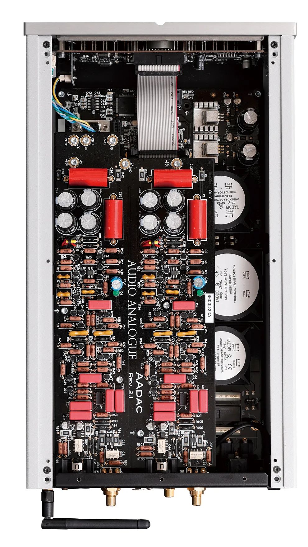 爱歌AADrive转盘+AADac解码器/前级组合