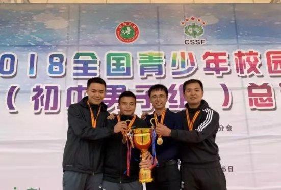 点赞90后00后,点赞90后