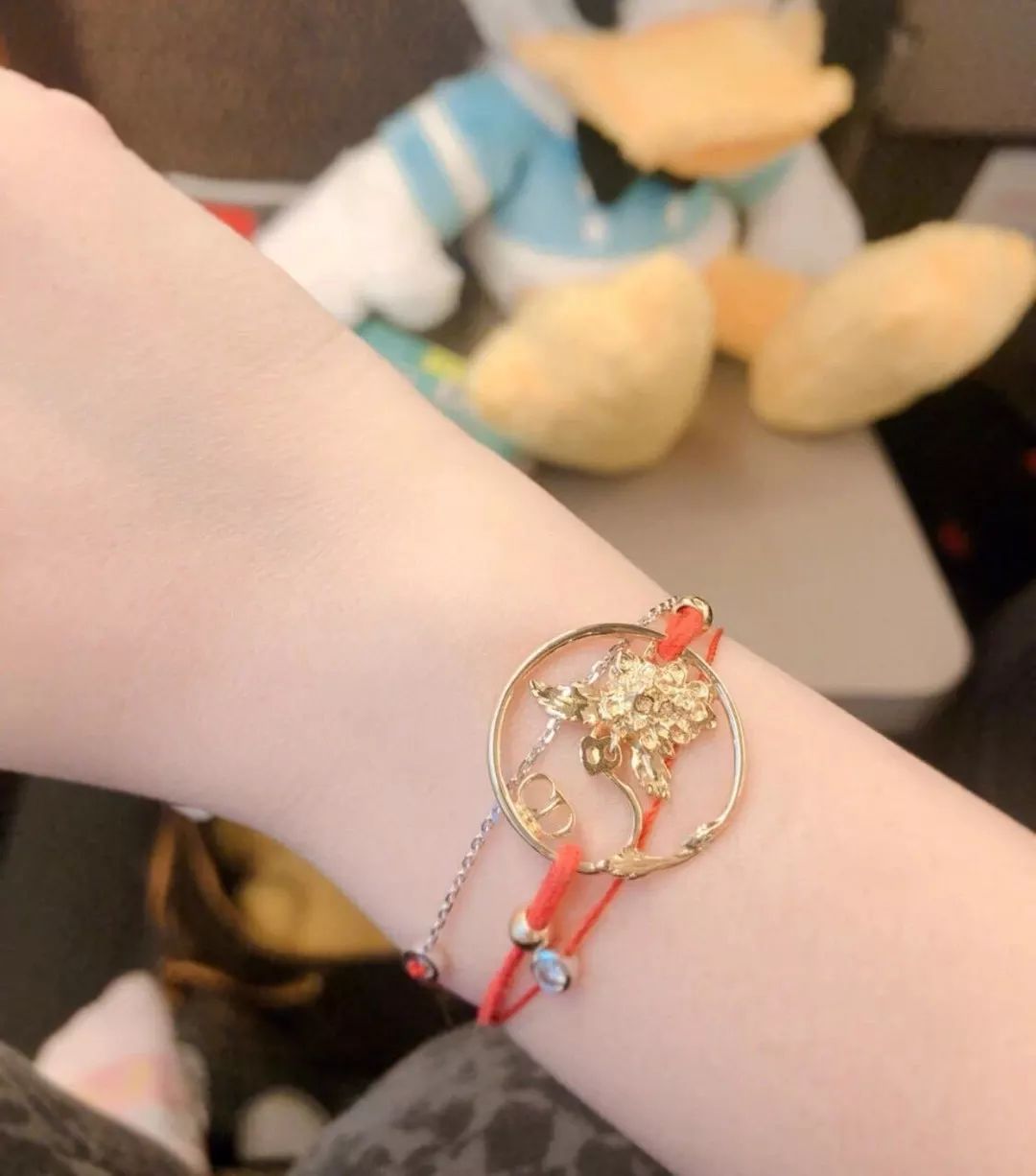 刚认识的女朋友情人节送什么礼物,情人节送四十多岁女朋友什么礼物