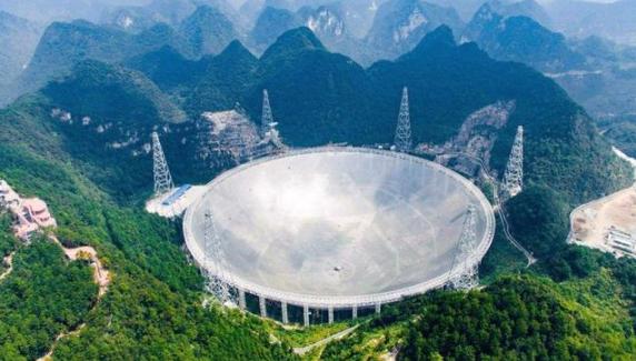 太阳系运转轨迹,太阳系运行震撼的视频