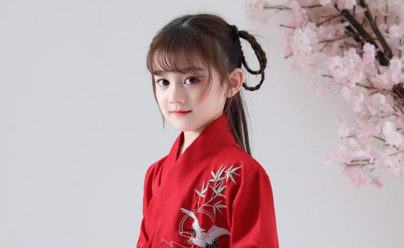 小孩弯腰驼背怎么改正,如何改善弯腰驼背练出好仪态