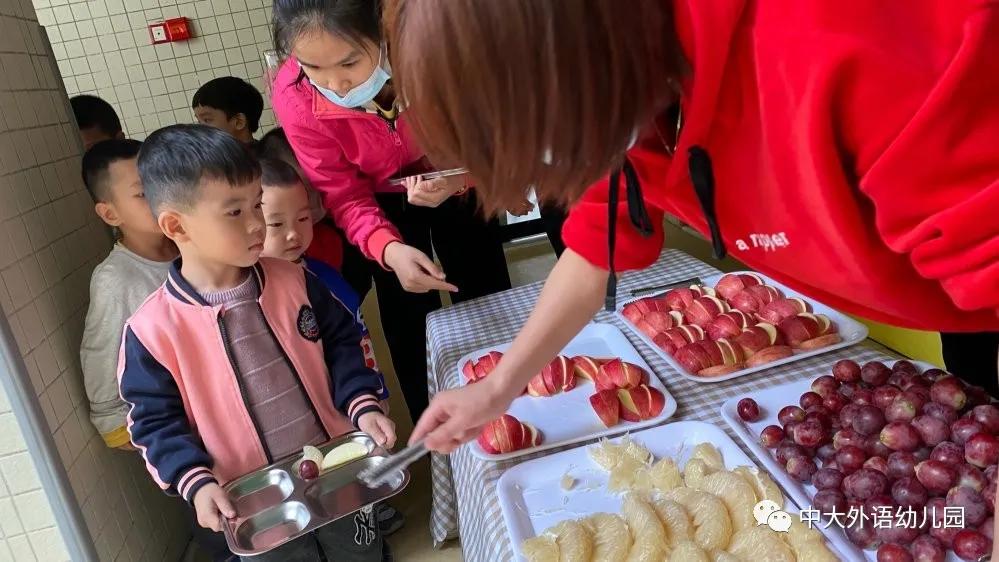 鑼傚悕璇轰簹鑸熶腑澶у璇辜鍎垮洯,鑼傚悕璇轰簹鑸熷辜鍎垮洯