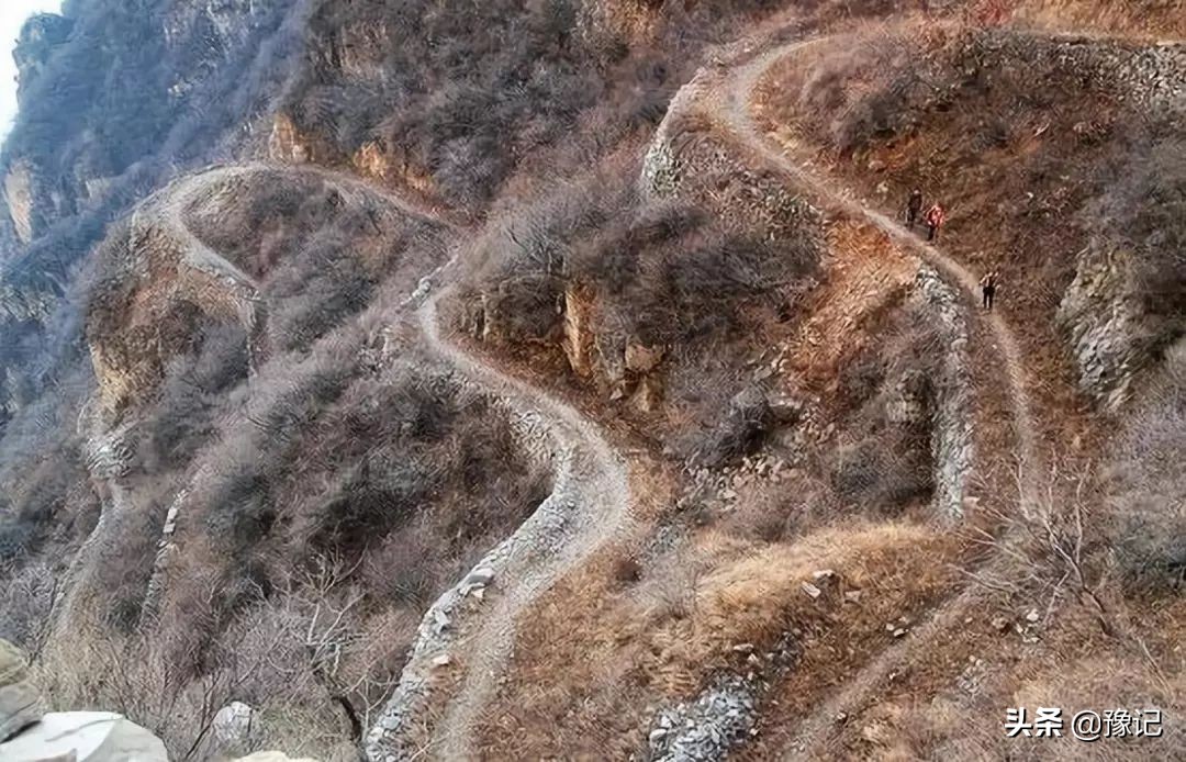 辉县不上山能去哪里旅游,辉县为什么不叫百泉市
