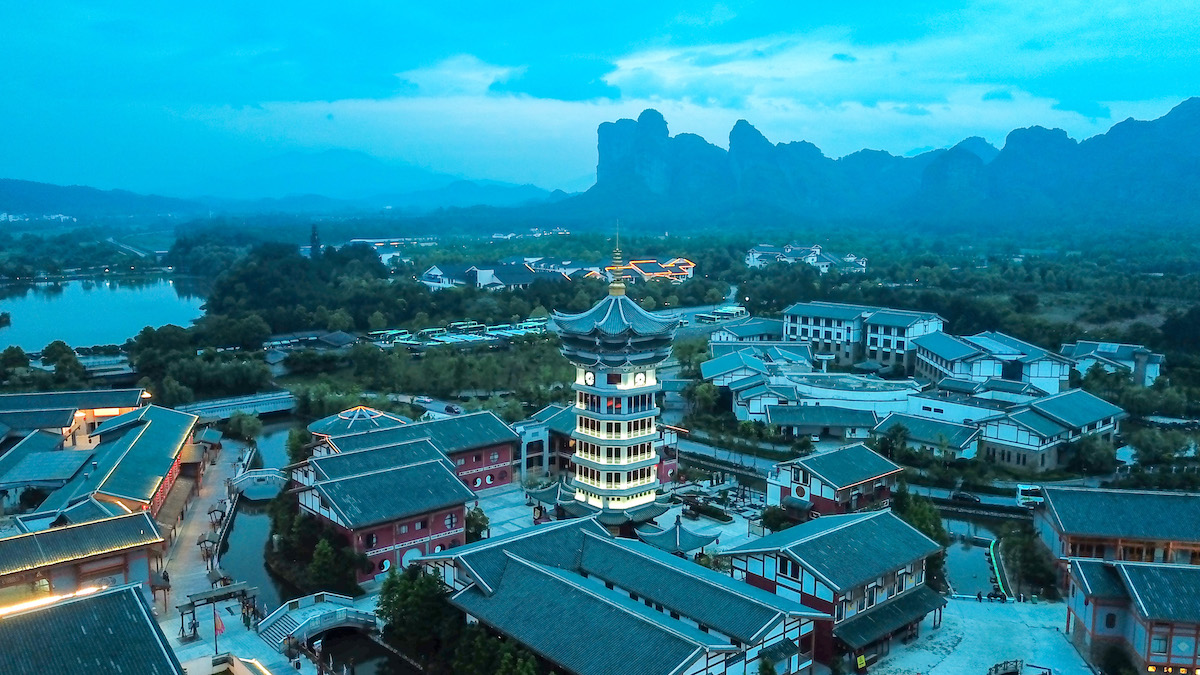 楠嗛┘宸℃父澶滄櫄,楠嗛┘宸℃父