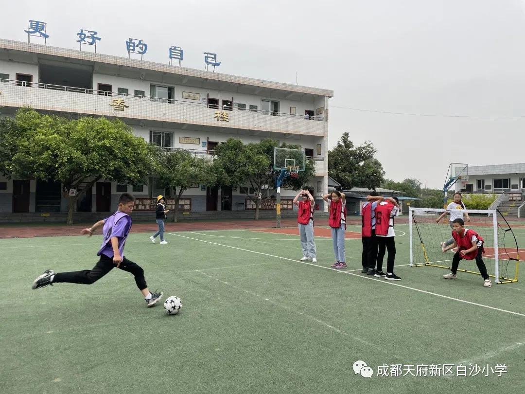 足球转动梦想,足球联赛暨校园足球