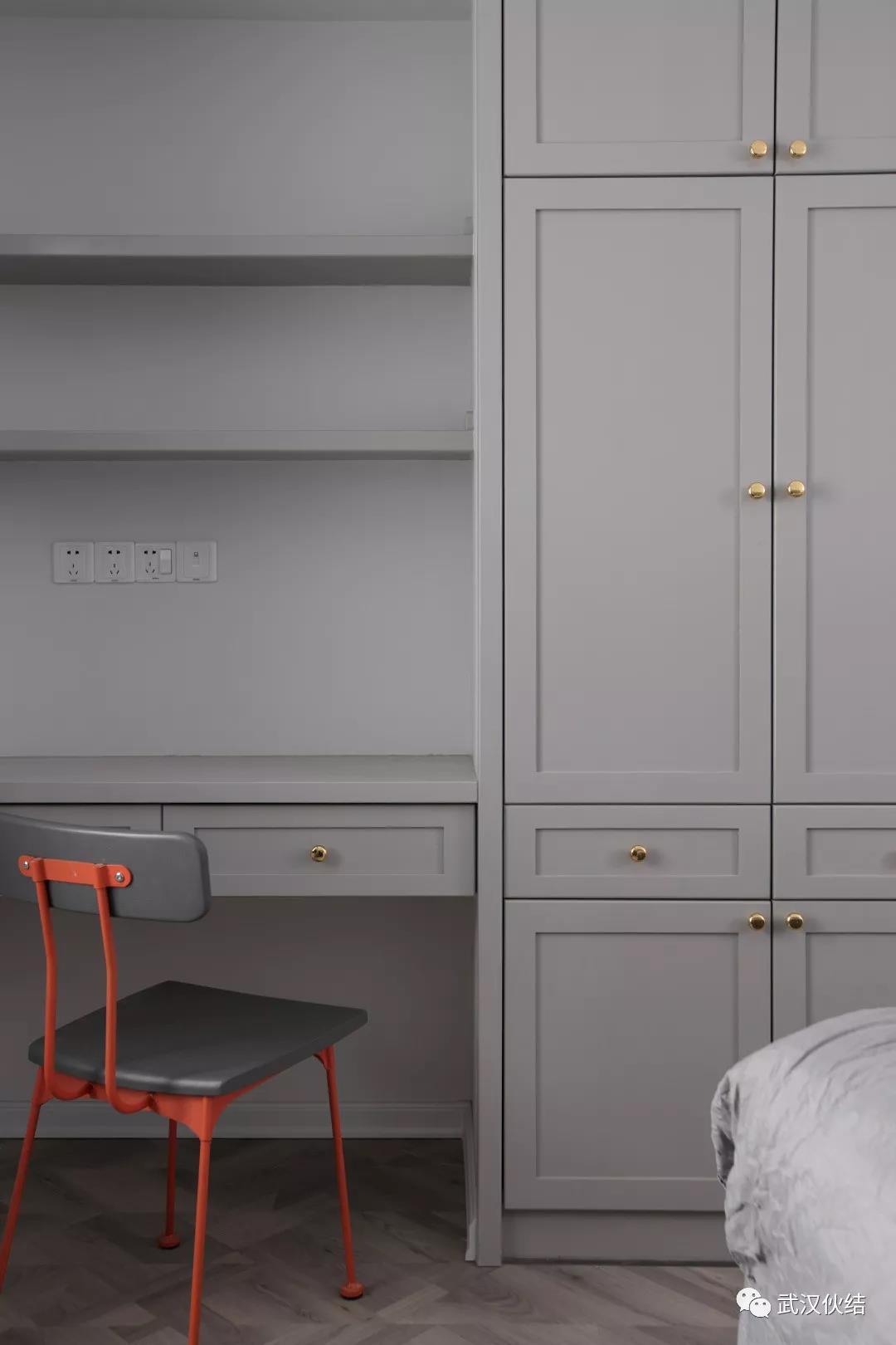 「恋·家」在灰色空间里找色块，是这个房子里最浪漫的益智游戏