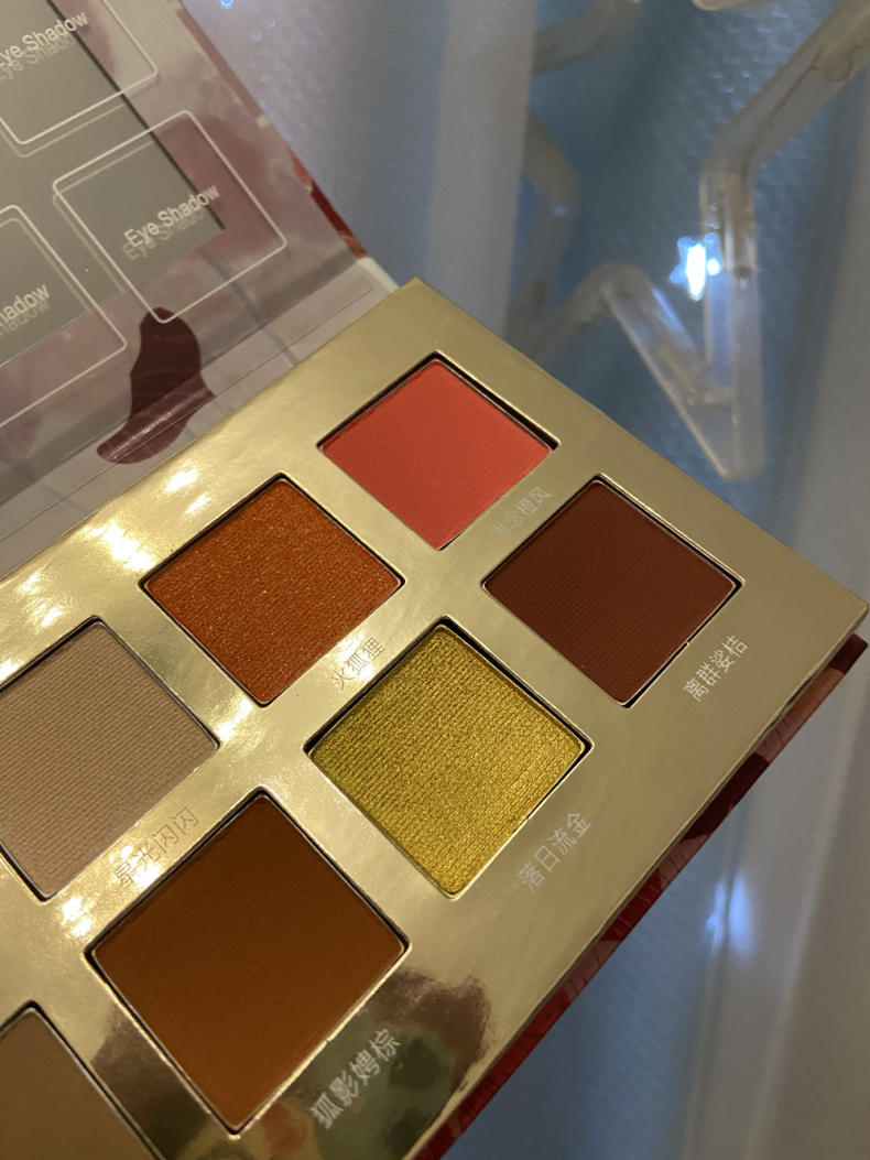 小王子眼影盘三生花,小王子化妆盘推荐