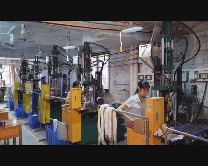 特色产业带动贫困户,特色产业助推脱贫致富