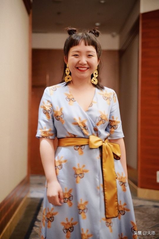 刘美西子乍一看还以为是一个日本人的名字,其实她是刘亦菲的别名