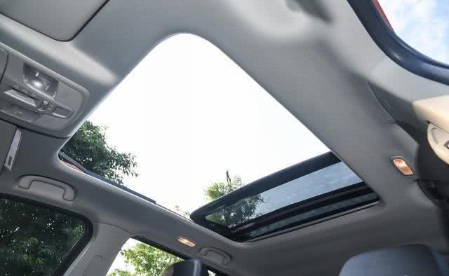 铃木2018年刚出的新款车型,铃木最新款4缸