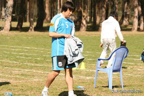 德罗巴禁区外拔腿怒射世界波破门,德罗巴94分钟破门