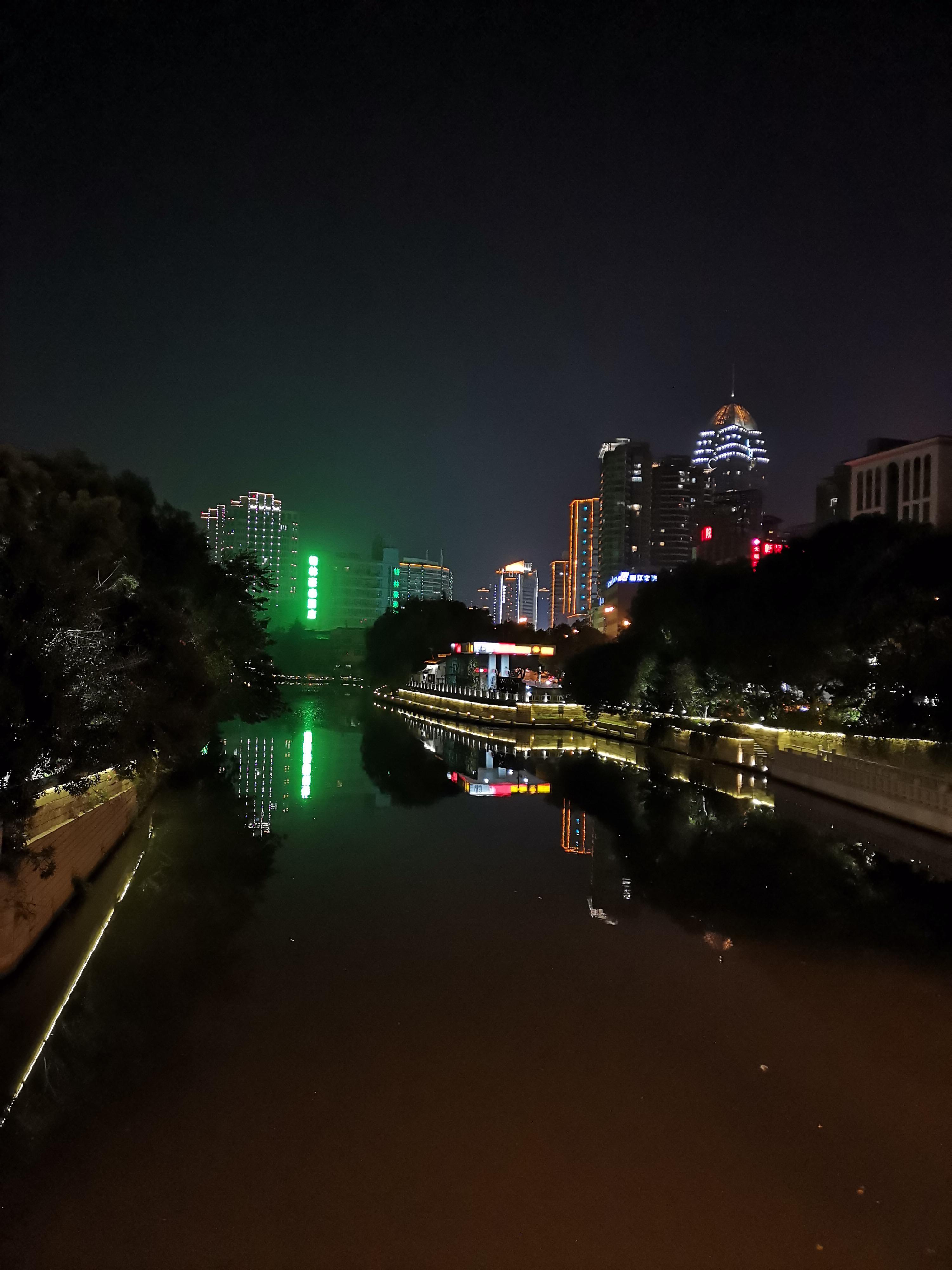 荣耀9x四个月评测,荣耀9x和荣耀x10现在还能用吗