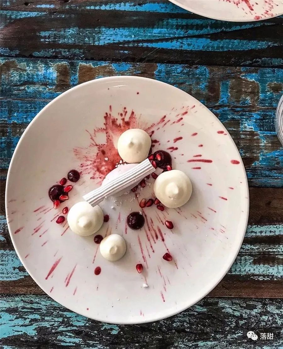 杂谈|你会不会在乎:盘子和甜品配不配?