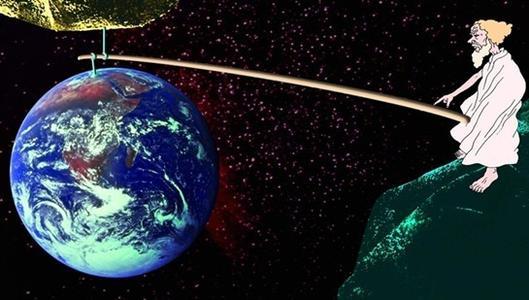 如果月球距离地球只有1mm,想要撬起地球能把月球当支点吗