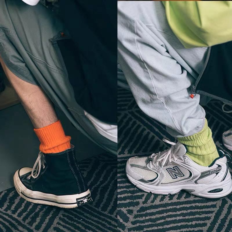 长腿袜怎么穿才更漂亮呢,今年流行的连脚袜穿搭