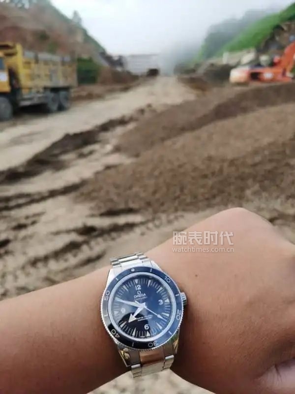 网友晒上千万的手表,网友晒1300手表