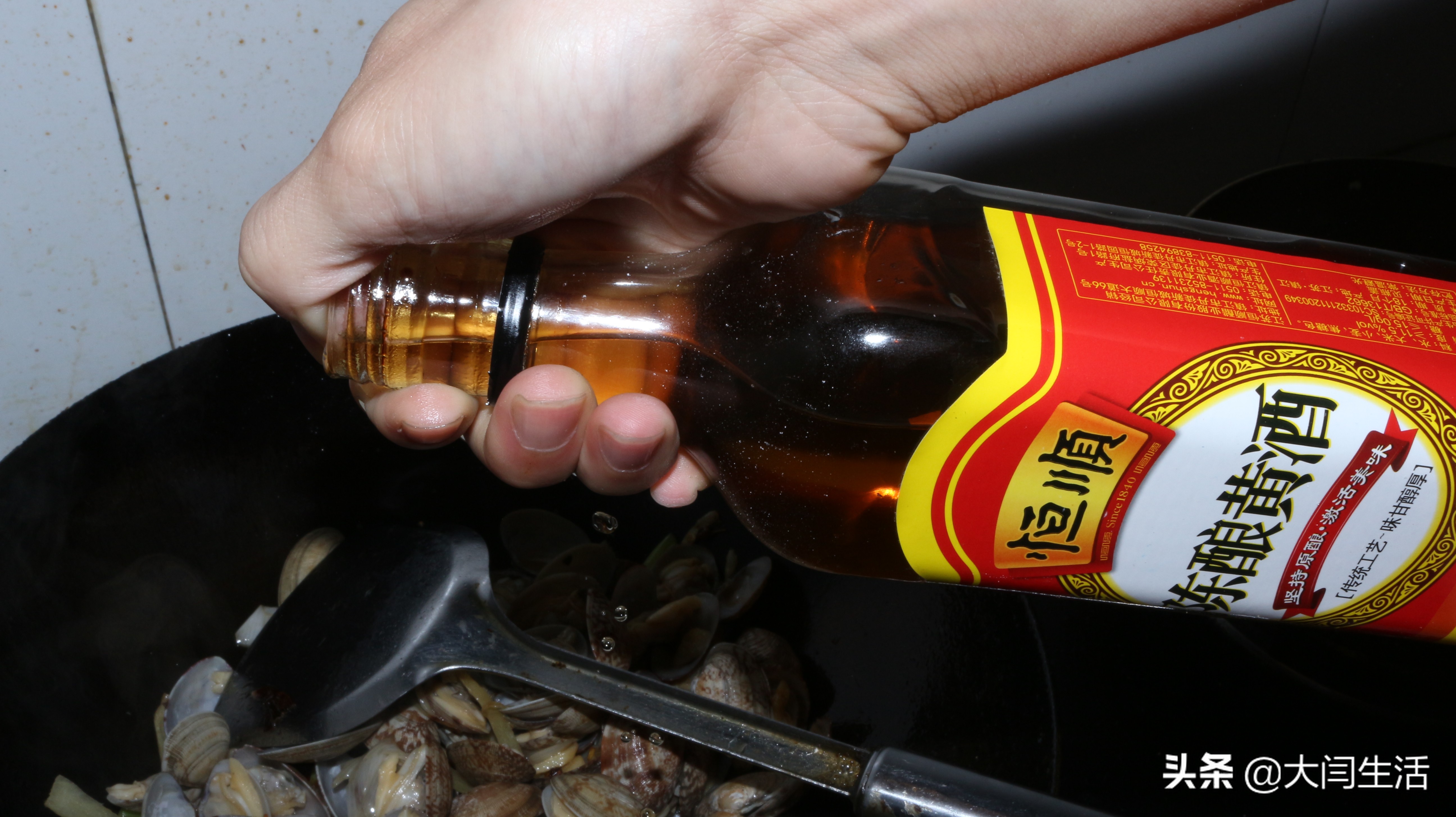 爆炒花蛤怎么吐沙最快,花蛤吐沙吐不干净