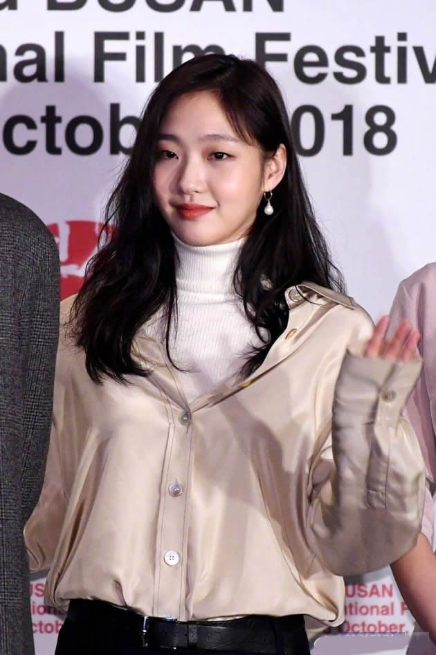 韩国美女银装,韩国金高银穿搭牛仔衬衫