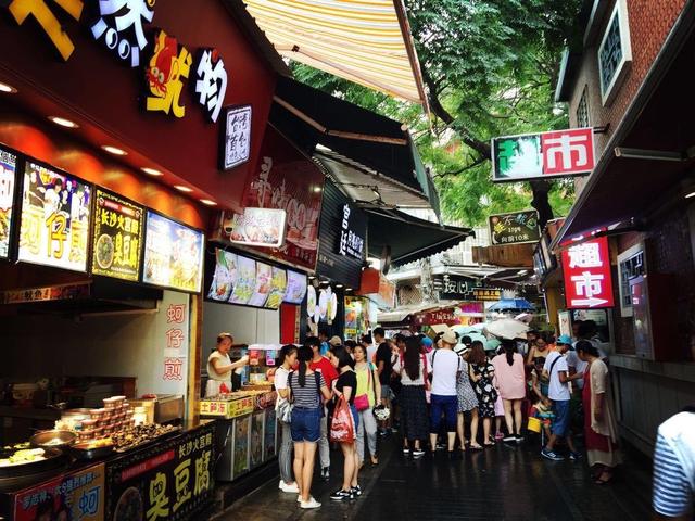 厦门旅游必去十大景点推荐自由行,去厦门旅游必去的十个景点自由行