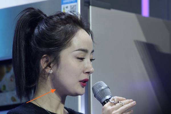 年纪越大脸就会越小是真的吗,如何判断自己是鹅蛋脸还是方脸