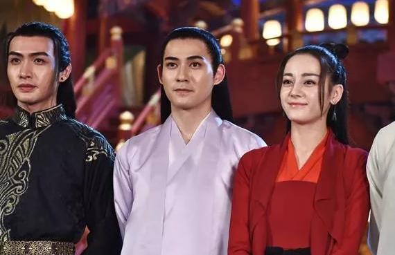 赵姐留给热巴团队写艳压通稿的时间不多了