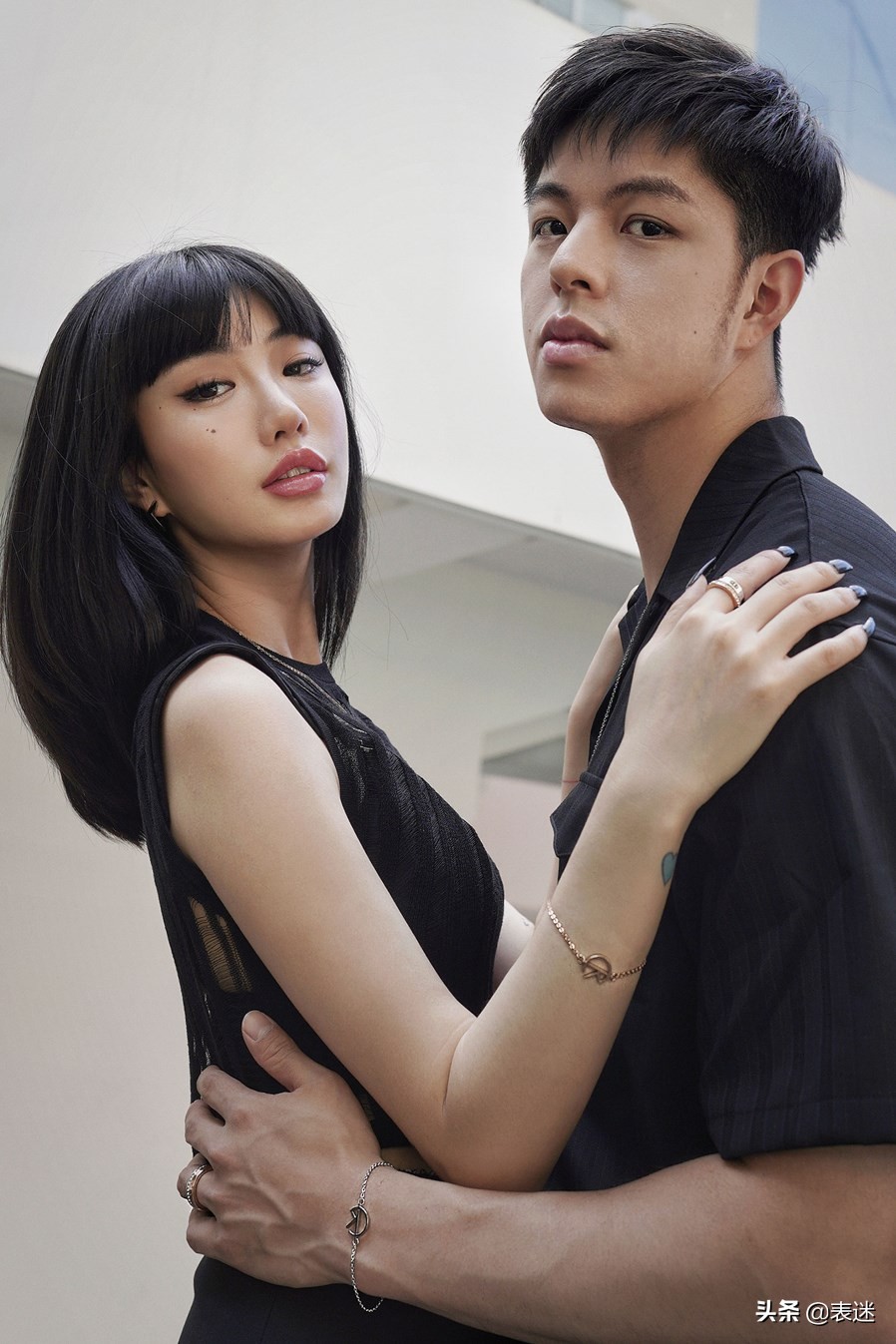 calvinklein手镯菱形,calvinklein金色蛇皮包