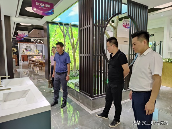 广东潮州浴室柜发展,潮州浴室柜厂家