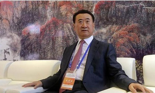 同样都是弟弟，老王拿出10个亿来分，台湾“首富”却给弟弟巴掌