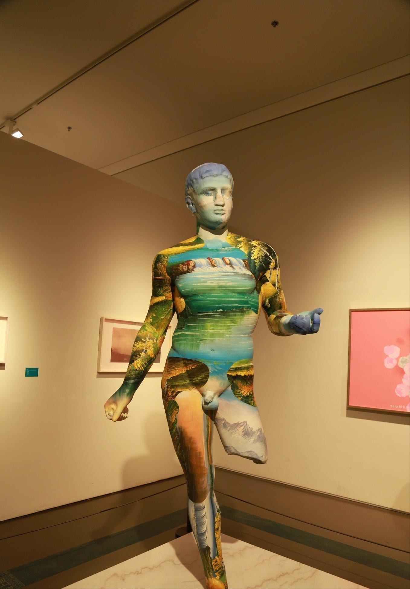 上海迪士尼跨年旅游,上海迪士尼与外滩旅游安排