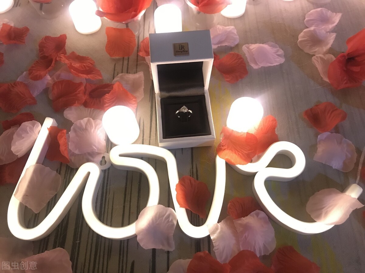 周大福珠宝的创立历史,珠宝界大佬周大福的发家史