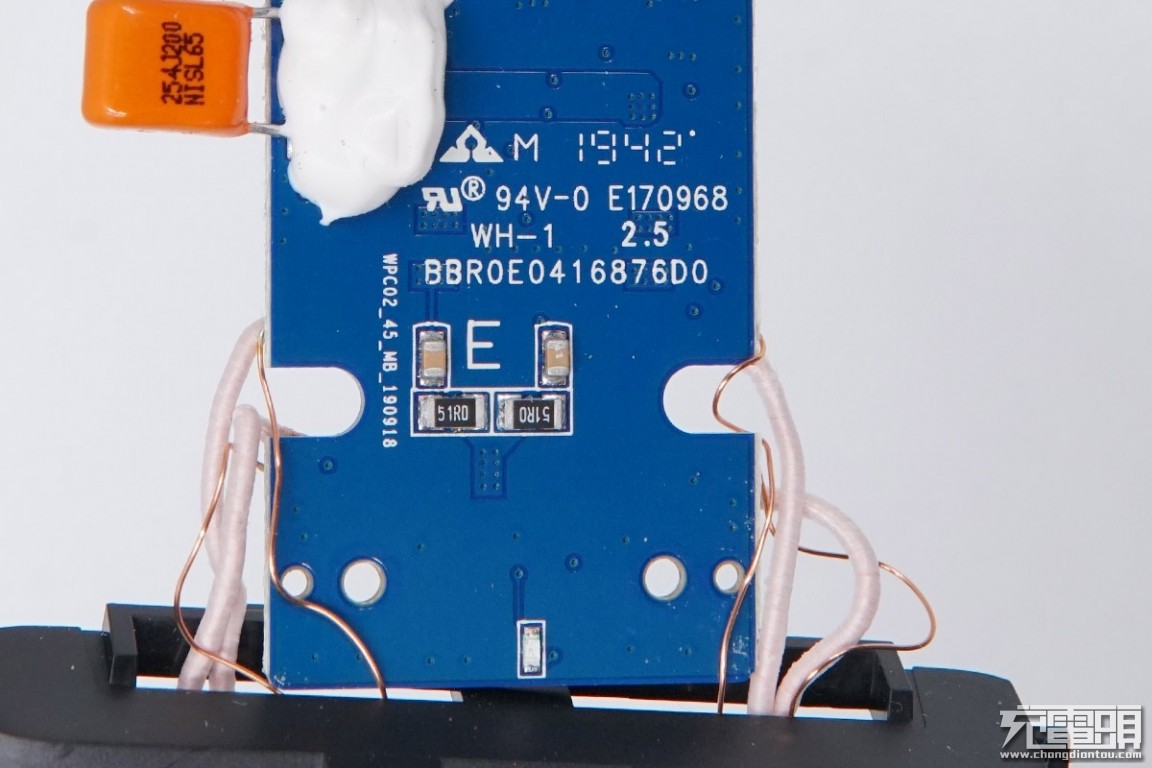 小米升降式无线充和80w无线充对比,小米20瓦无线充拆解