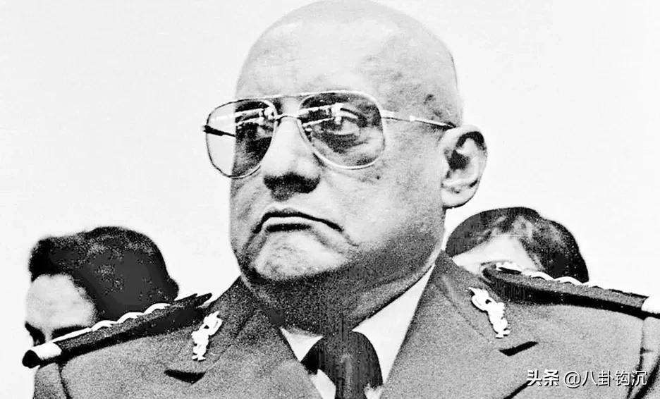 *品毒**战争背后的商业秘密:价格博弈、人力资源、特许经营