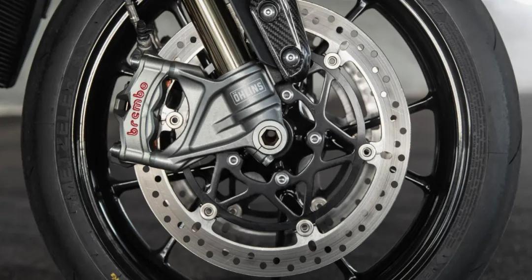 凯旋1200rs猪头版改双座,凯旋1200cc复古上市