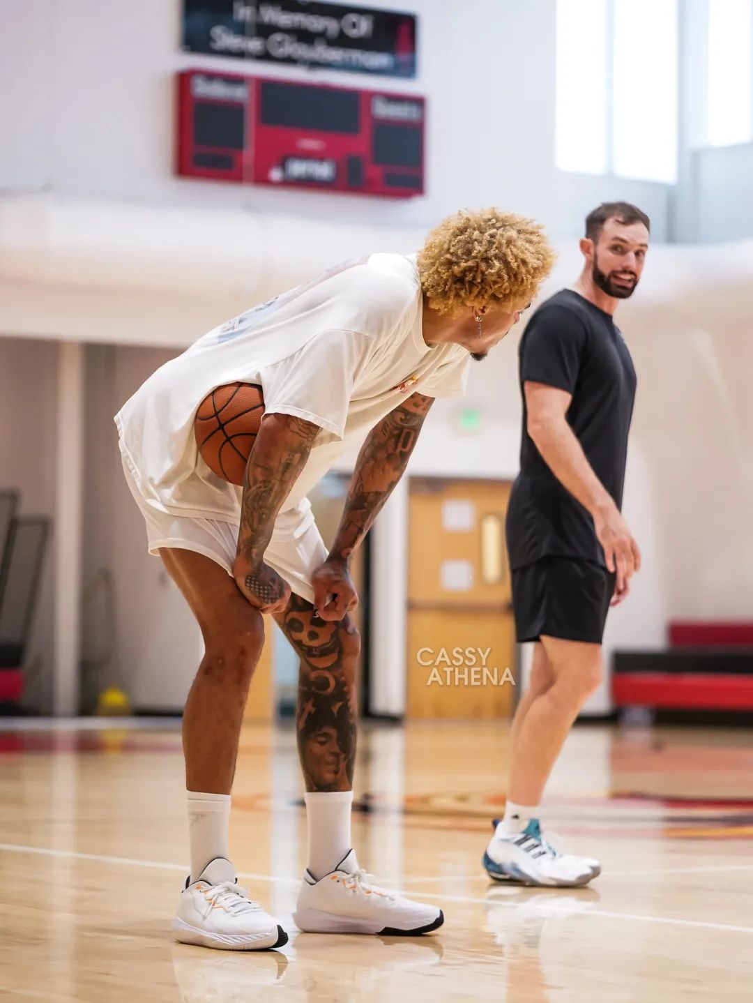 匡威全新实战篮球鞋,匡威新款篮球鞋什么时候发售