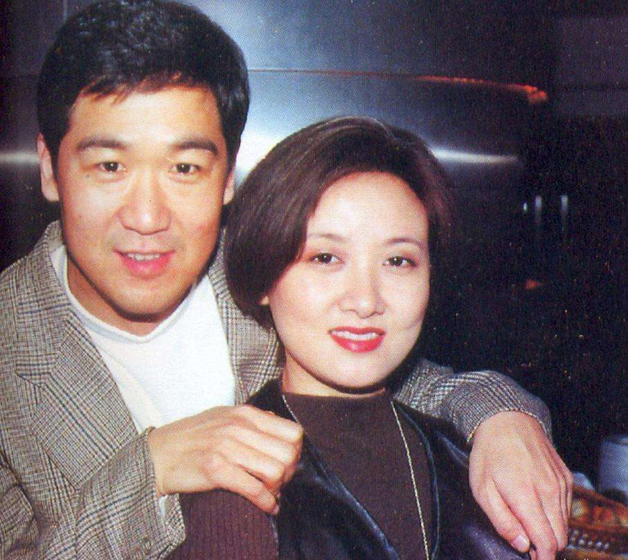 张国立邓婕三十年前vs三十年后,张国立邓婕结婚近三十年补办婚礼