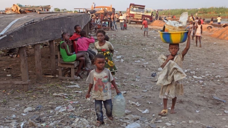 全球黑人国家老大，奋斗70年独立，有矿有钻石，为什么穷到垫底