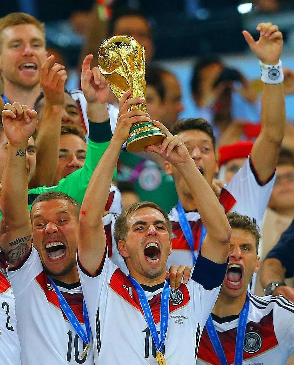 欧洲足球俱乐部阵容排名,德甲班霸拜仁慕尼黑最佳阵容