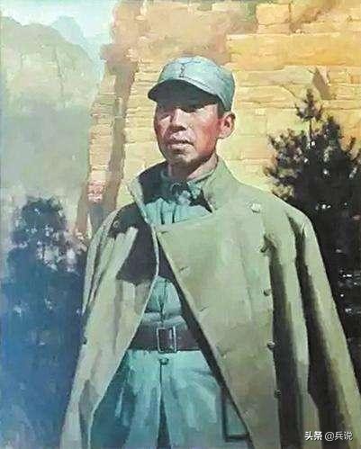 血的教训！左权邓萍两位战将，都因望远镜反光而中弹牺牲