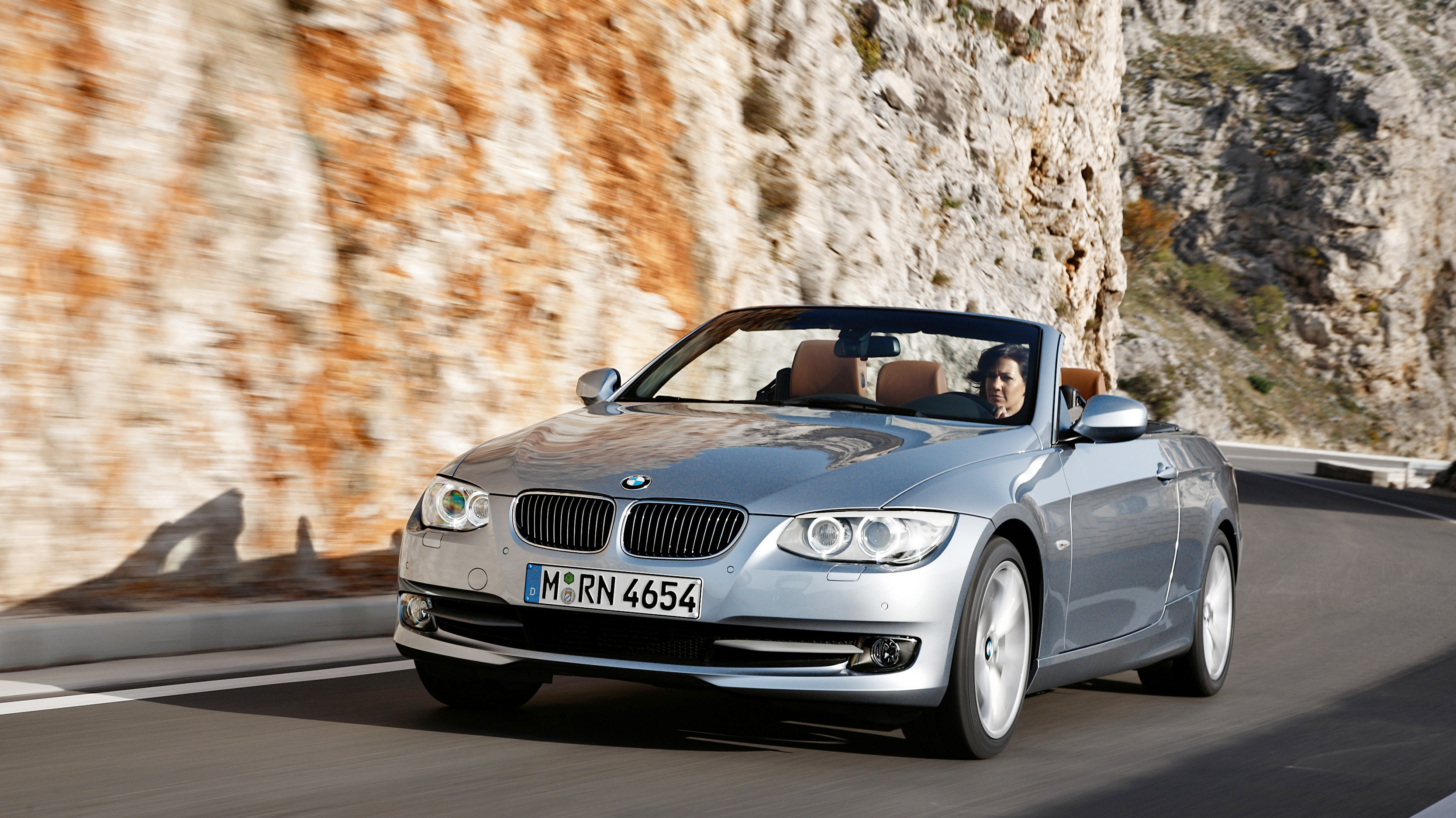 目前能买到的最便宜六缸车,汉兰达2020款六缸