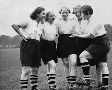 足坛各种奇葩事件,足坛奇葩故事仰卧撑