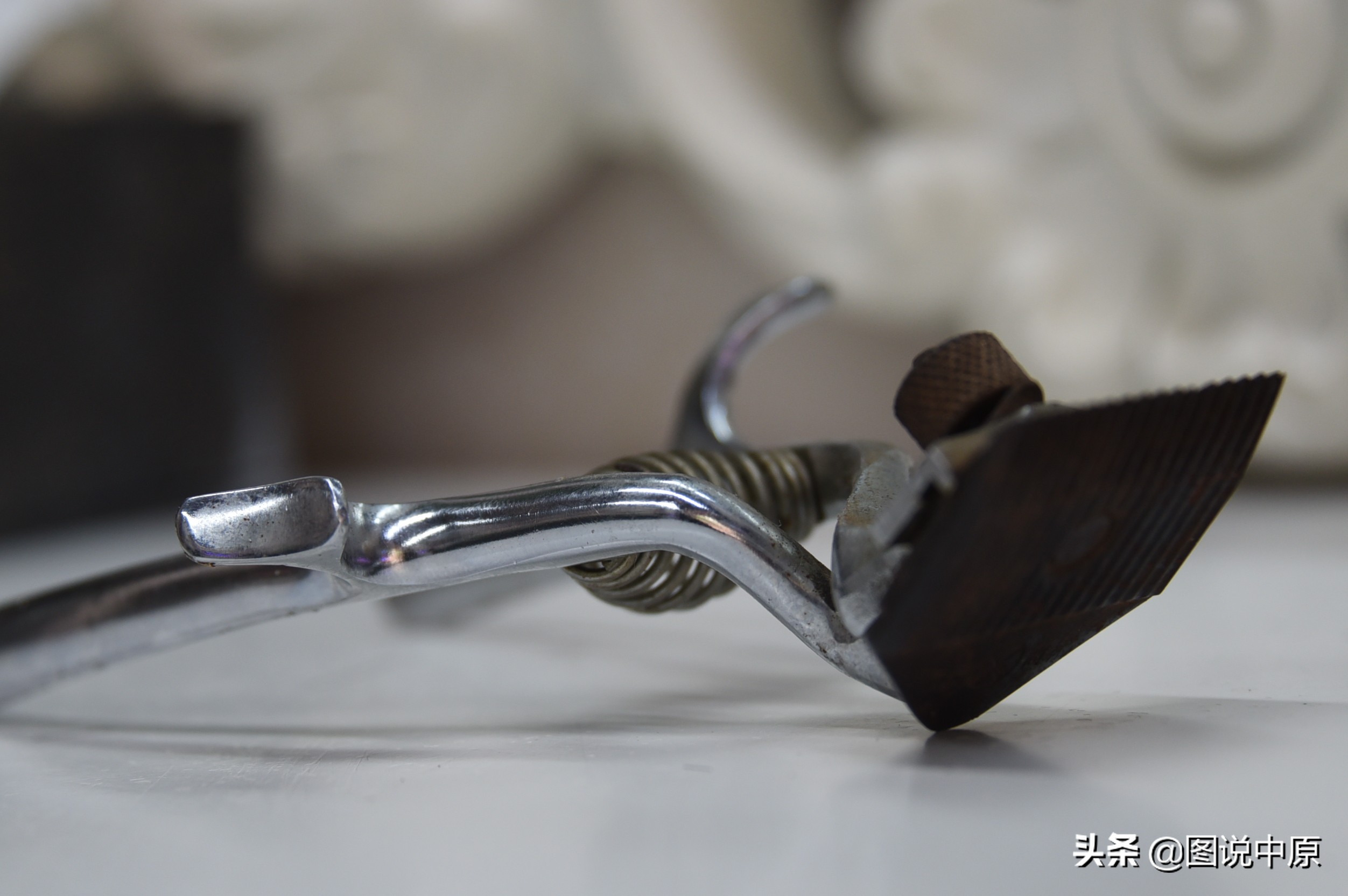 做美发赌博输光欠债如何翻身,我是一名美发师视频