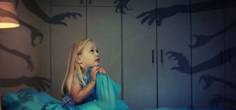 孩子看鬼片晚上夜惊正常嘛,孩子看了恐怖片一直害怕怎么办