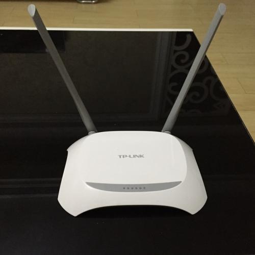 怎样才能使家里路由器信号变好,卧室路由器怎么和客厅路由器联网